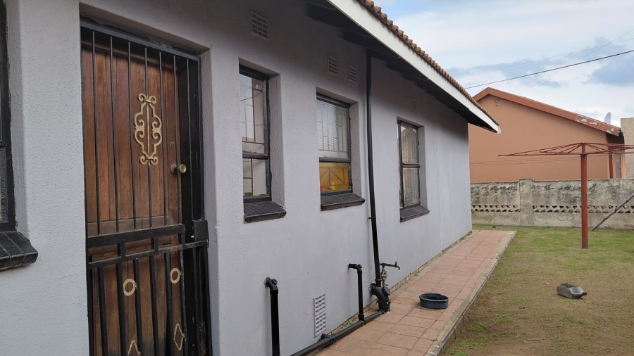 3 Bedroom Property for Sale in Zamdela Free State